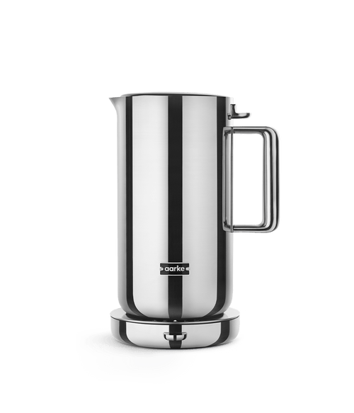 Front view of the Aarke kettle polished stainless steel.