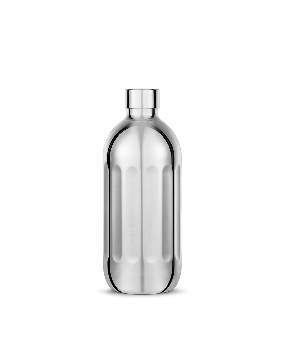 Front view of Aarke Stainless Steel Bottle for Carbonator Pro.