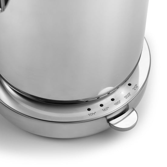 detail of the kettle base