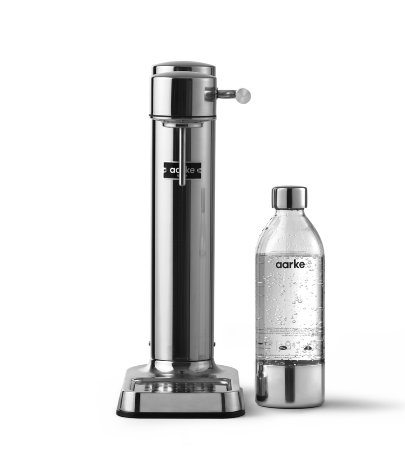 Aarke Carbonator 3 in Stainless Steel. Front view with PET bottle.